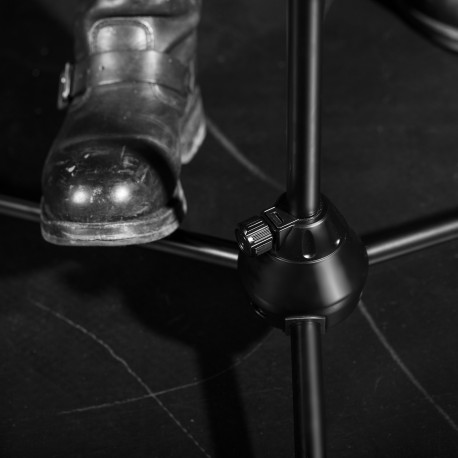 Stand de turneu pentru microfon, Gravity TMS 4321 B