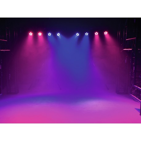 Bara cu 4 proiectoare RGB+WW, telecomanda IR si geanta transport, EUROLITE LED KLS-902 Next Compact Light Set (42109860)