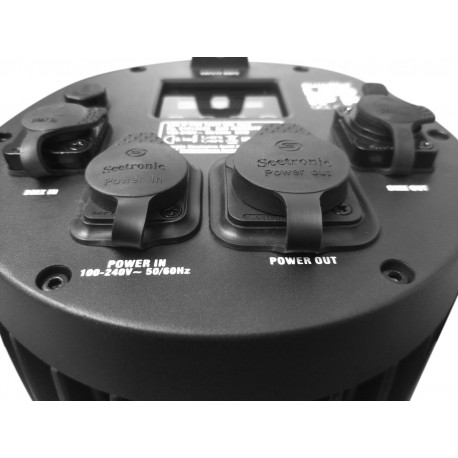 Proiector LED de exterior (IP65), Eurolite LED IP PAR 7x8W QCL spot