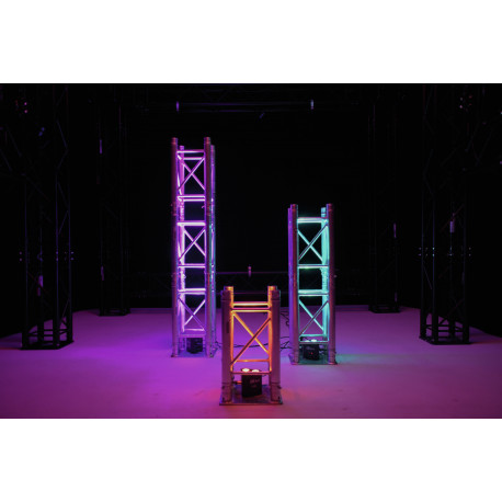 Truss light/uplight cu 3 led-uri x 7 W RGB+UV, Eurolite LED TL-3 RGB+UV