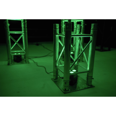 Truss light/uplight cu 3 led-uri x 7 W RGB+UV, Eurolite LED TL-3 RGB+UV